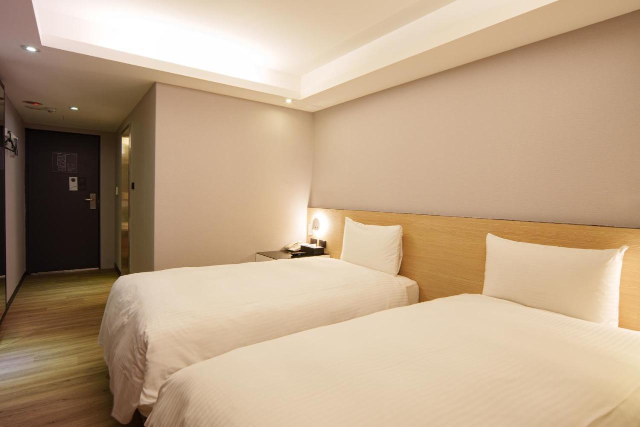 Hub Hotel Tucheng Εξωτερικό φωτογραφία