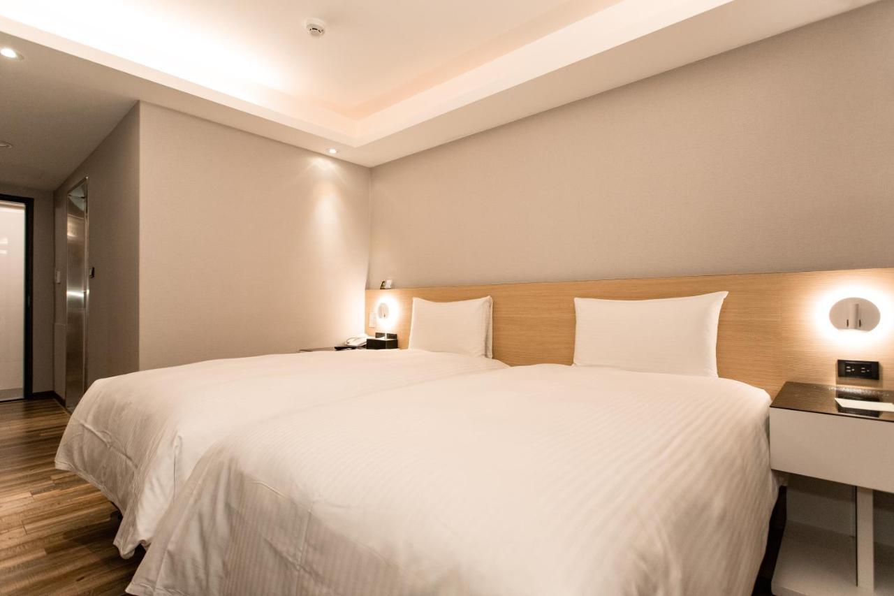 Hub Hotel Tucheng Εξωτερικό φωτογραφία